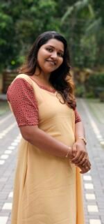 Ajrakh Sleeve Cream Georgette  Top & Shawl - Image 2