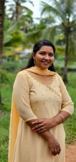 Anagha Cream  Georgette Top and Shawl - Image 2