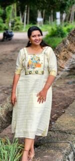 TISSUE CHECKS HANDWORKED YOKE ONAM KURTI