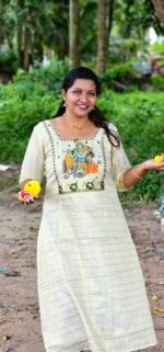 TISSUE CHECKS HANDWORKED YOKE ONAM KURTI - Image 2