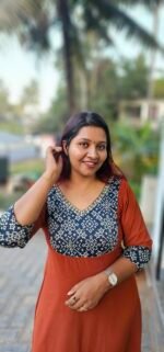 ‘Hima’ Rustic Georgette Mashru Yoke Kurti – Jhanvi Fashions