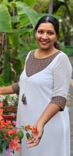 'Blossoms' Ajrakh Yoke White Georgette Kurti - Image 2